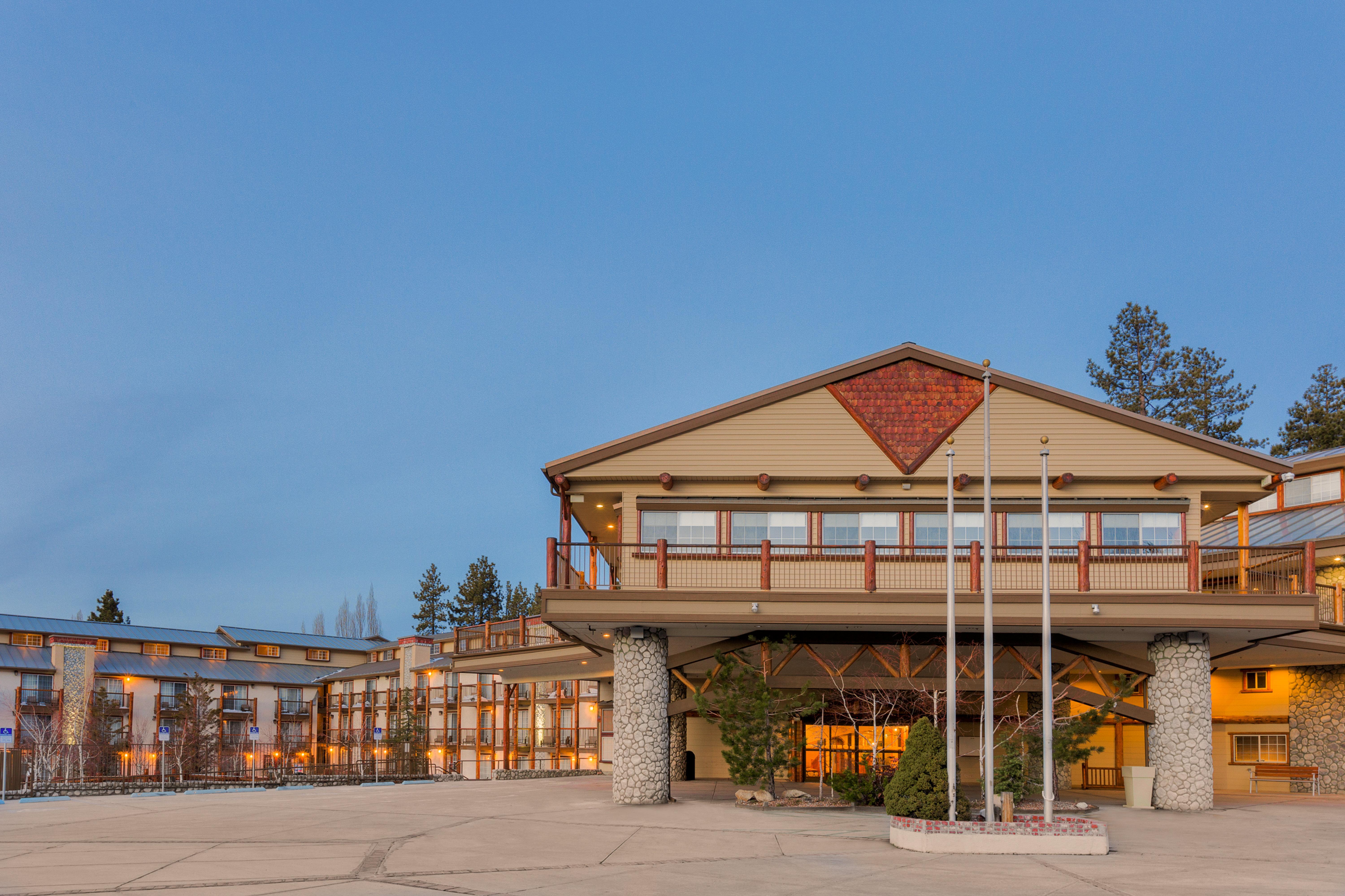Holiday Inn Resort The Lodge At Big Bear Lake By Ihg Bagian luar foto
