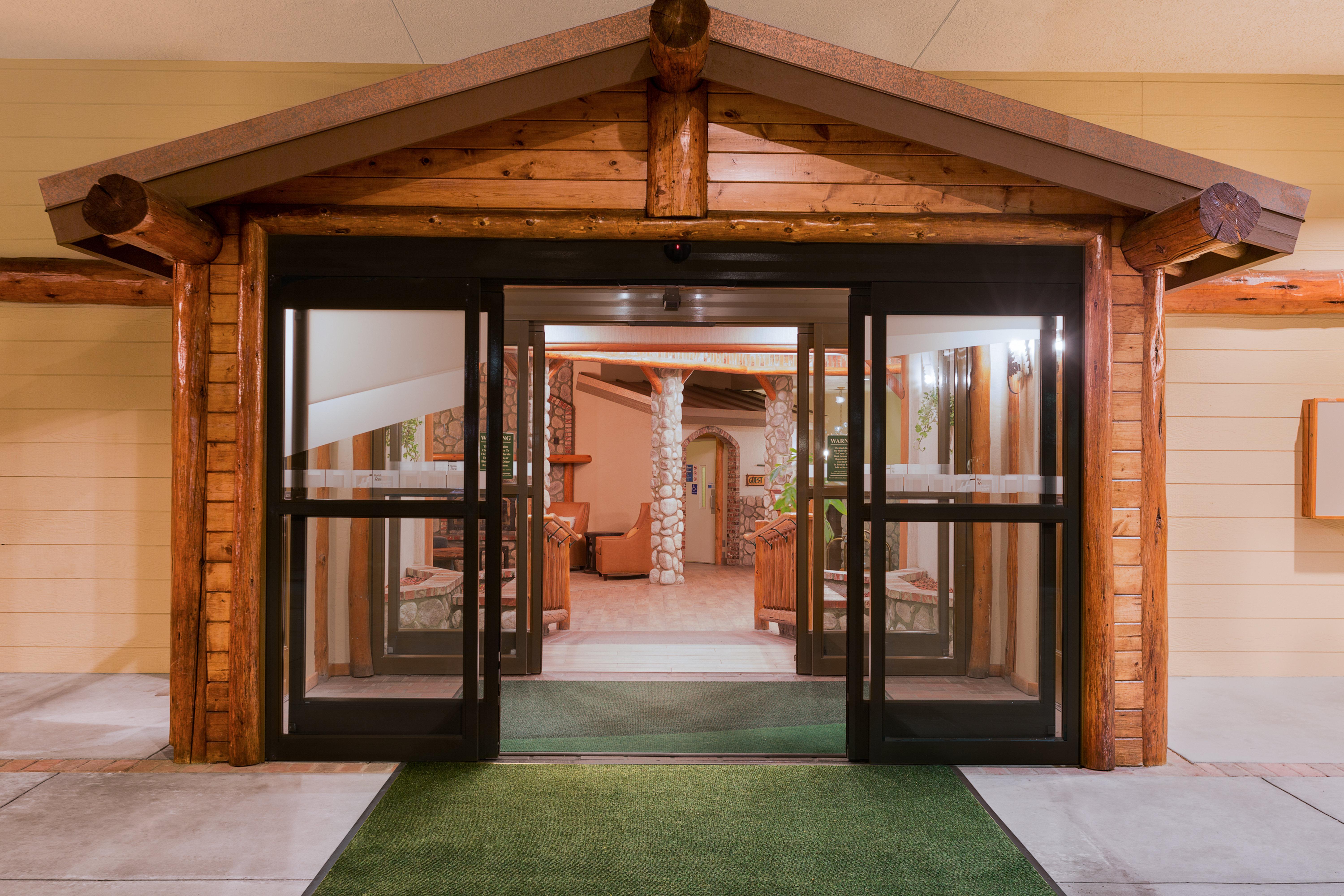 Holiday Inn Resort The Lodge At Big Bear Lake By Ihg Bagian luar foto